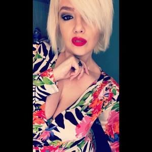 Meet your Posher, Nadia